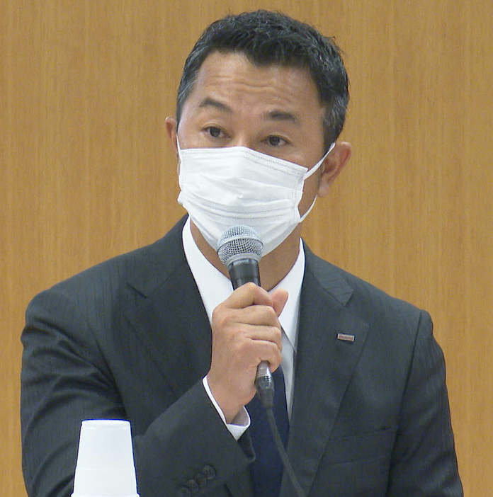 被害が確認された銀行は11行で、「今後増える可能性がないとはいえない」と前田常務。