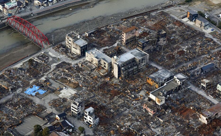 地震による大規模火災で全域が焼失した「輪島朝市」＝14日、石川県輪島市