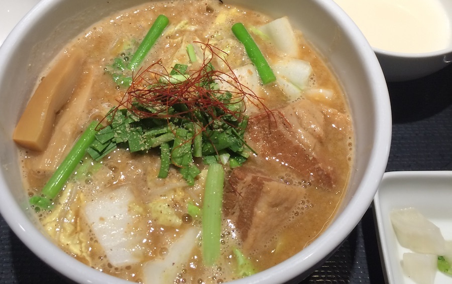 「Miso Noodle Spot 角栄」のラーメン