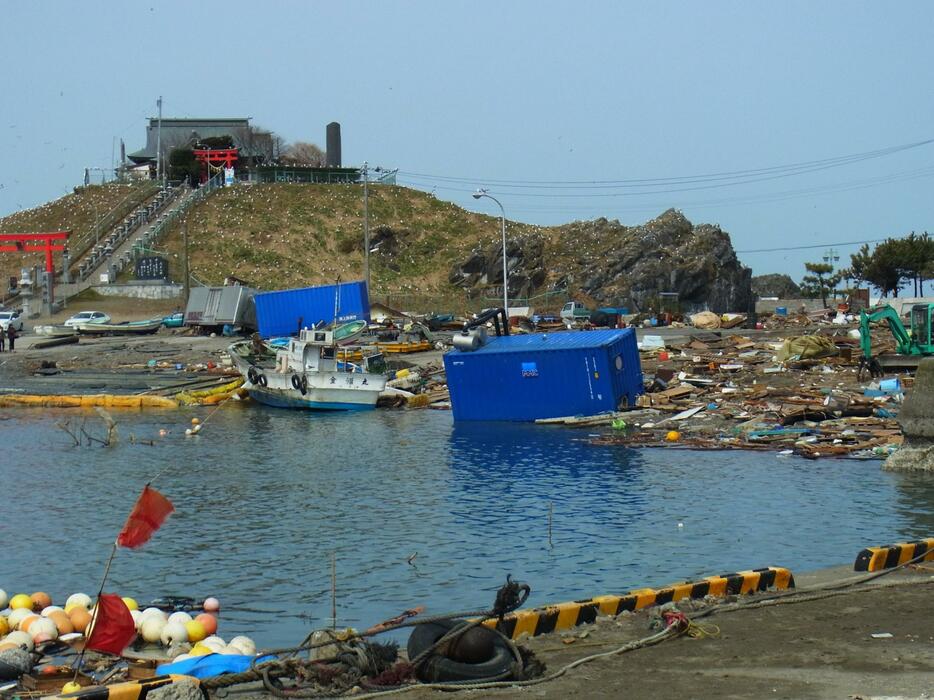 東日本大震災でも、社殿は津波被害を免れた＝2011年3月20日