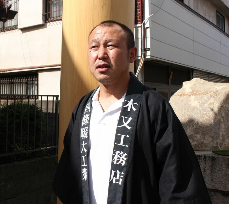 一の鳥居再建に奮闘した木又誠次さん