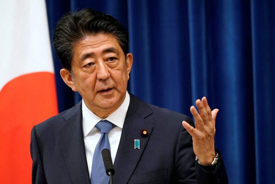 [写真]歴代最長の在任期間を記録した安倍晋三前首相の辞任表明を受けて行われた2020年の総裁選では再び派閥の動きが注目を集めた（代表撮影/ロイター/アフロ）