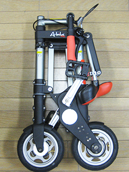 折り畳んだ状態のA-bike