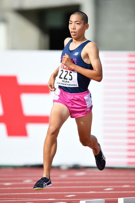 箱根駅伝予選会の日本人1位は順大1年の三浦龍司だった(高校時代の資料写真・松尾/アフロスポーツ）