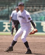 8月の甲子園交流試合[対智弁学園高]では10回を投げて11奪三振、3失点完投勝利。