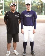 高田監督と左腕エース・高田はグラウンドでは「指揮官」と「選手」で、家庭では親子関係に戻る