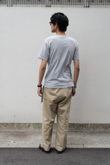 UNIQLO 感動ジャケットベージュ・スマートアンクルパンツ