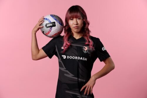 なでしこジャパン13 MF遠藤純選手 サインボール - メルカリ
