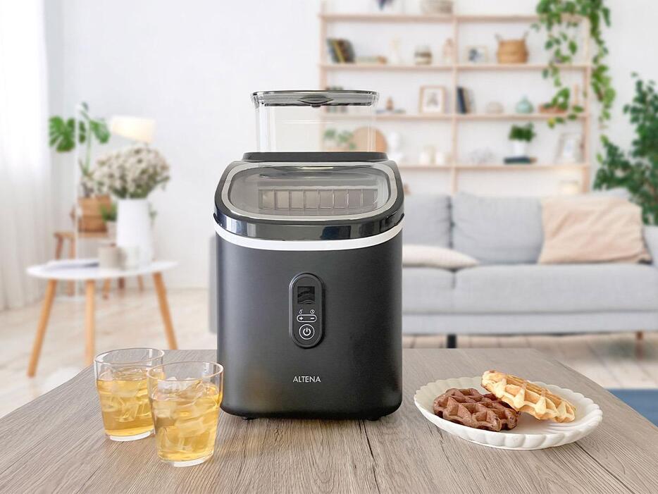 美品 クリアキューブ高製氷機 最短6分で16個 家呑みやキャンプにも大活躍！超速で氷ができる「クリアキューブ