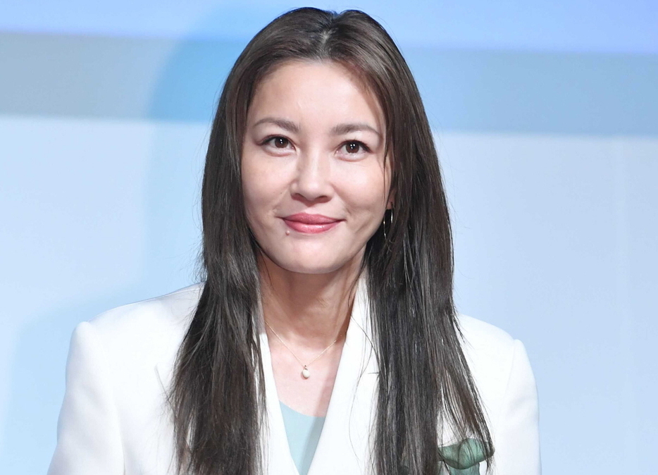 瀬戸朝香が電撃訪問した朝ドラ主演女優「完全な♥」 医師と結婚