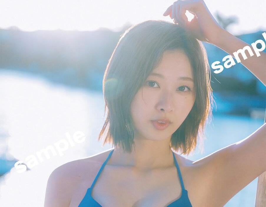 日向坂46 富田鈴花 着用モデル 日向坂46富田鈴花＞サーフテイスト水着でナチュラルな笑顔！ 初