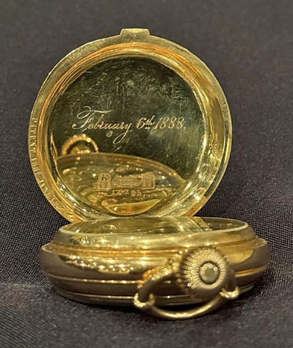 タイタニック遺品の時計3億円超 過去最高額、針は沈没時刻で停止 (共同