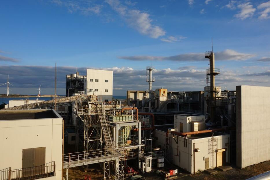 浜松市の下水の半分を処理している西遠浄化センター。仏ヴェオリア社の日本法人を中心とする企業グループが運営する＝静岡県浜松市南区