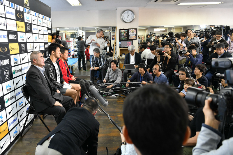 村田諒太の再起表明会見に報道陣が殺到した(写真・山口裕朗）