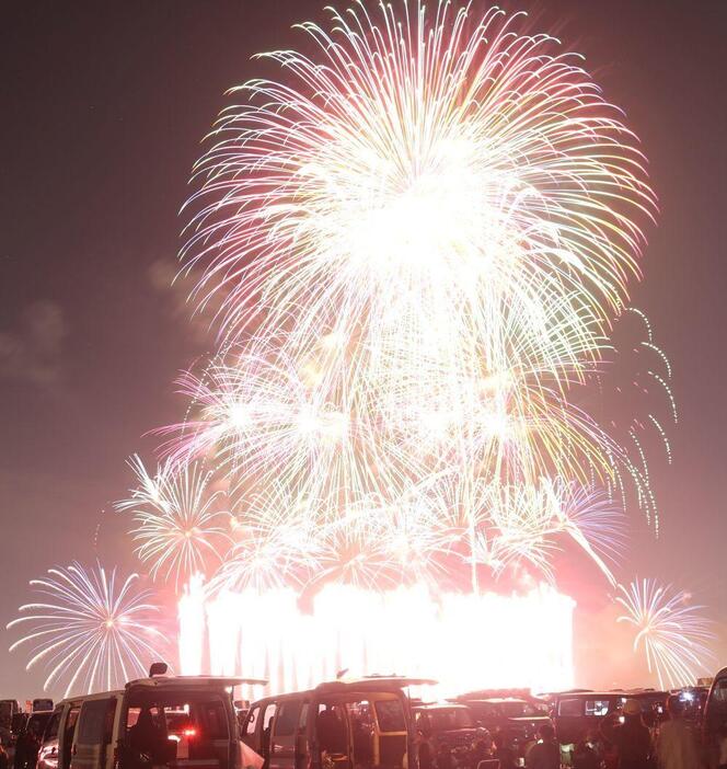 夜空を焦がす