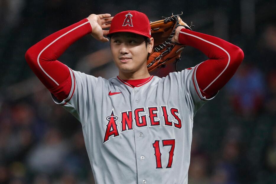 大谷翔平が雨と極寒という敵地の最悪条件の中でツインズを6回途中2失点に抑えて14勝目。シーズン200奪三振をマークした(写真・AP/アフロ）