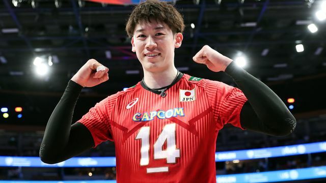 バレーボール日本代表・石川祐希選手(写真：アフロ)