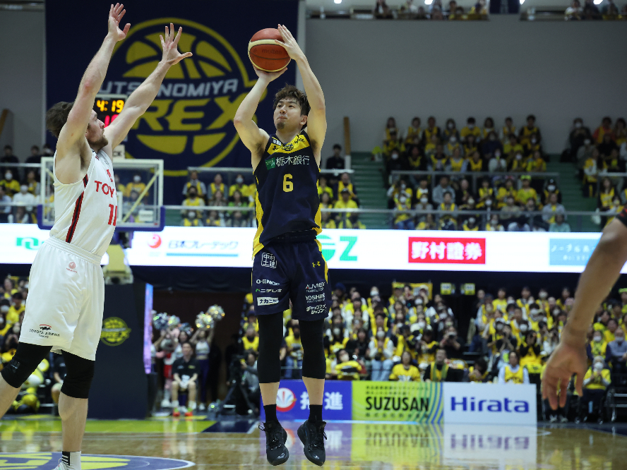 宇都宮ブレックス☓Hoops Peepsステッカー 比江島慎選手 - メルカリ