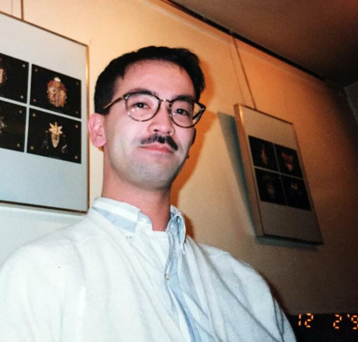 サラリーマンをしていた1990年、行きつけのゲイバー・タクスノットで