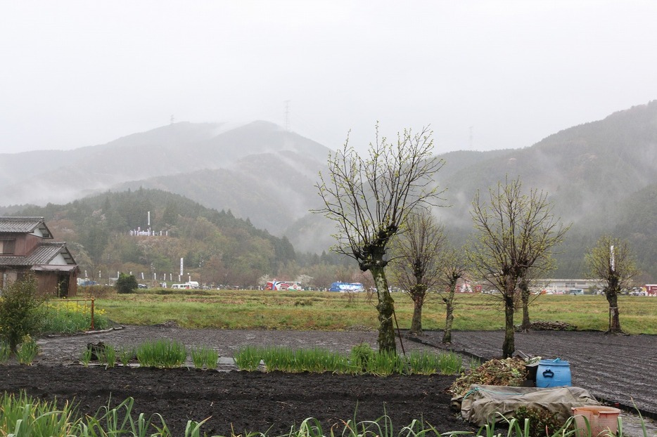 [写真]関ケ原（1）笹尾山がゴールの聖火リレーコース
