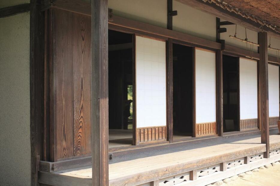 [イメージ]日本の古民家。畳、障子を特徴とする（写真：ペイレスイメージズ/アフロ）