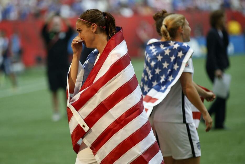 [写真]2015年の女子サッカーW杯で4大会ぶり3度目の優勝を果たしたアメリカ（USA TODAY Sports/アフロ）