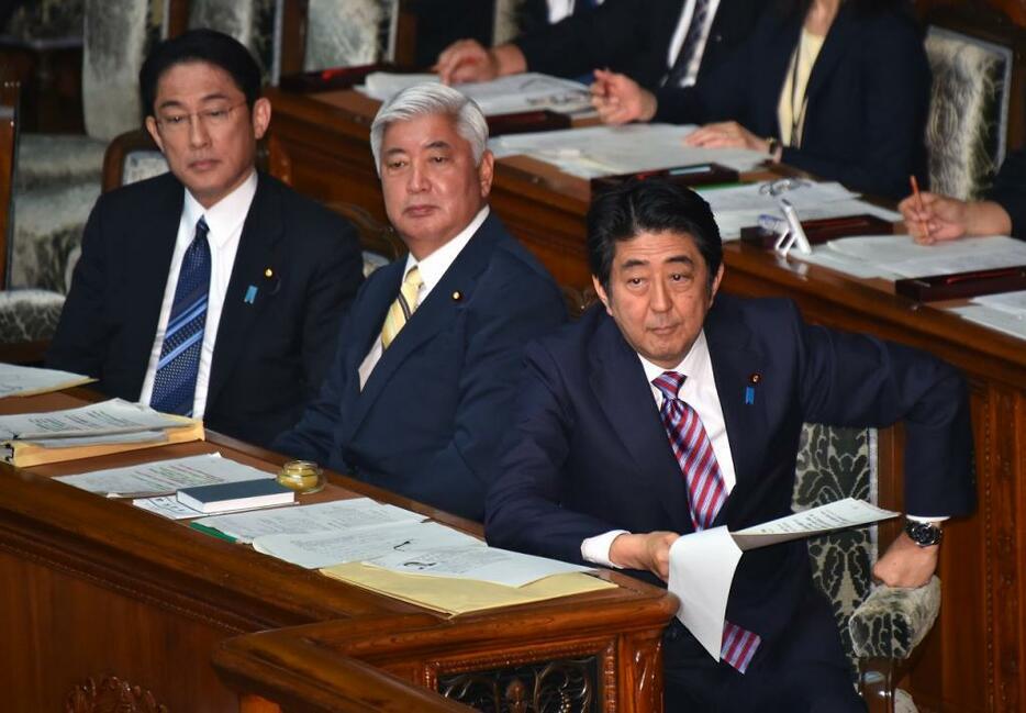 [写真]安保関連法案の今国会での成立に意欲を見せる安倍晋三首相（Natsuki Sakai/アフロ）