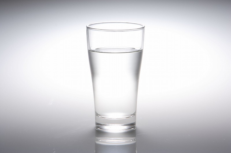 [イメージ写真]俳優の榎木孝明さんが行っている「不食」。30日間、ほとんど水だけしか摂取していないという（アフロ）