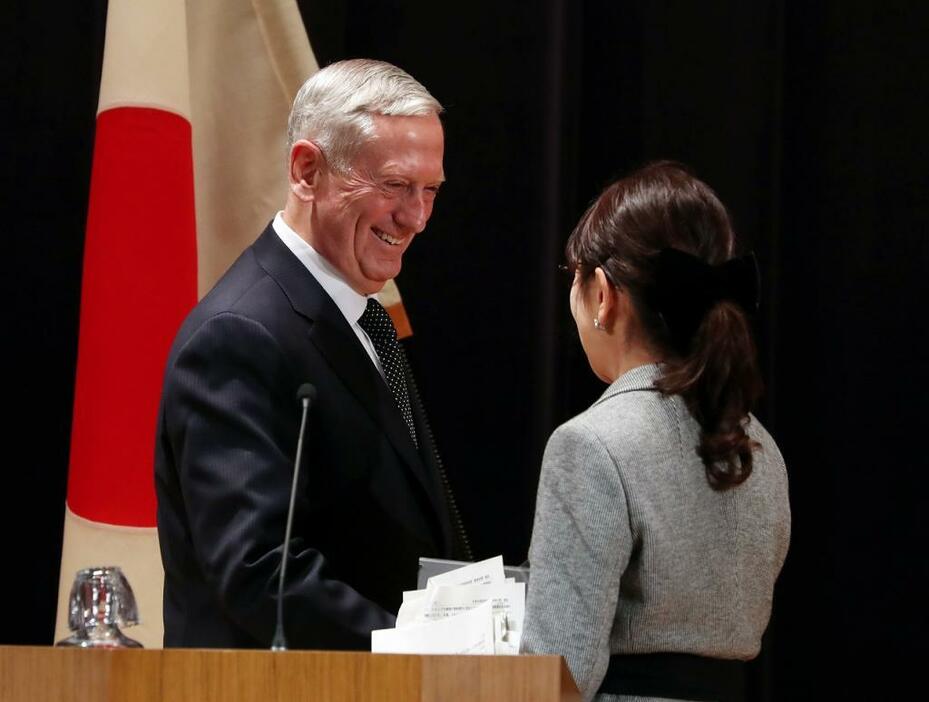 [写真]来日して稲田防衛相と4日に会談したマティス米国防長官（つのだよしお/アフロ）