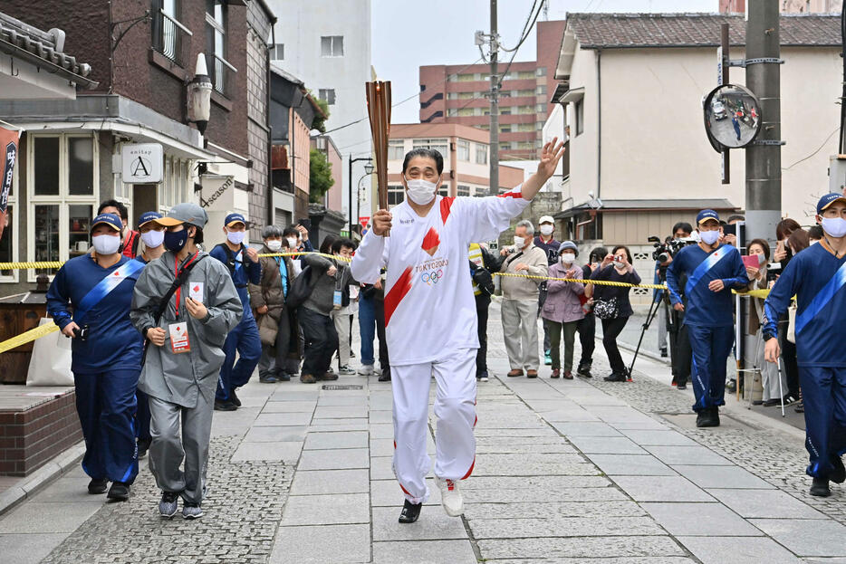 2021年3月28日、栃木県1日目第1区間の聖火ランナーを務めた（写真：日刊スポーツ/アフロ）