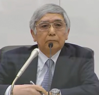 「（若干の円安は）輸出への影響、それから海外子会社の収益の増加といったことを通じて、プラスの効果があるというふうにみております」と黒田総裁