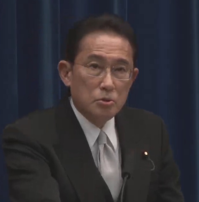 会見する岸田首相