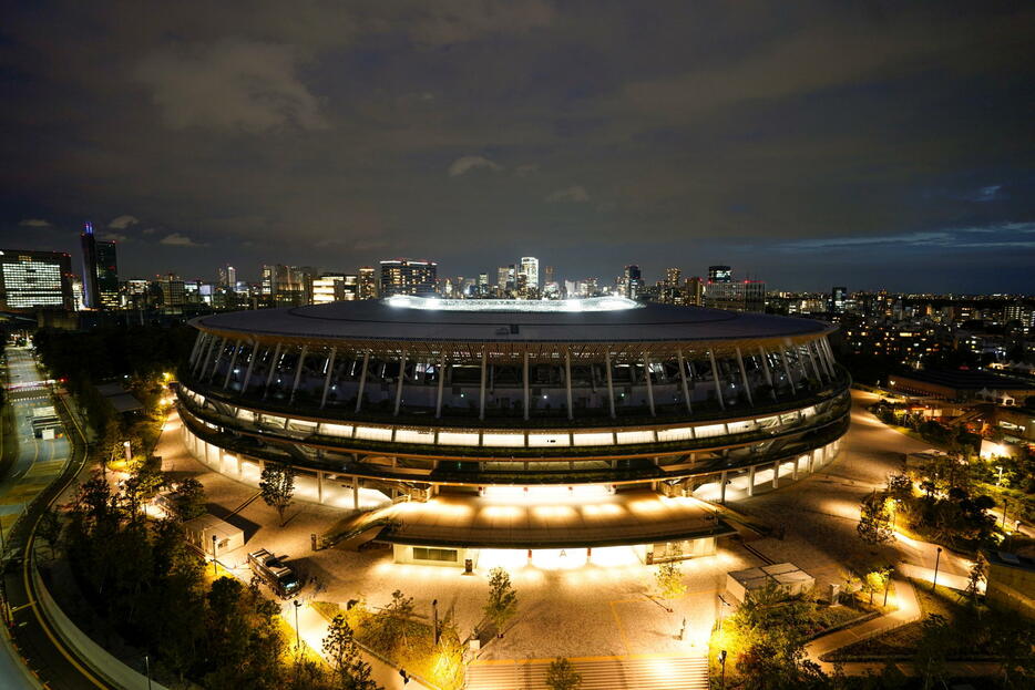 新国立競技場での開会式前日に演出担当の小林氏が“ホロコースト問題”で解任の衝撃…海外にも波紋(写真・ロイター/アフロ）