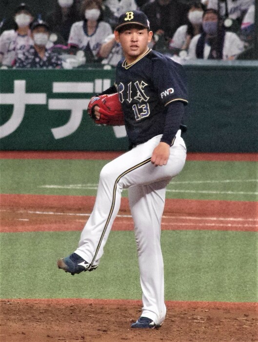 オリックスの宮城が西武を8回2失点に抑えハーラートップの9勝目。チームは5連勝で2位の楽天と4ゲーム差をつける首位固め