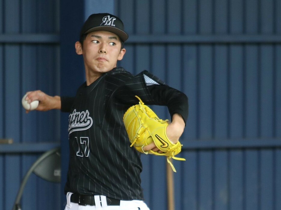 佐々木朗希がボール判定に浮かべた苦笑いに白井球審が詰め寄り場内は騒然(資料写真・黒田史夫）