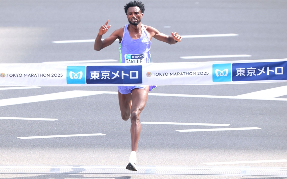 東京マラソンは、アディダス「アディゼロ アディオス Pro EVO 1 東京マラソンは、アディダス「アディゼロ アディオス Pro EVO 1