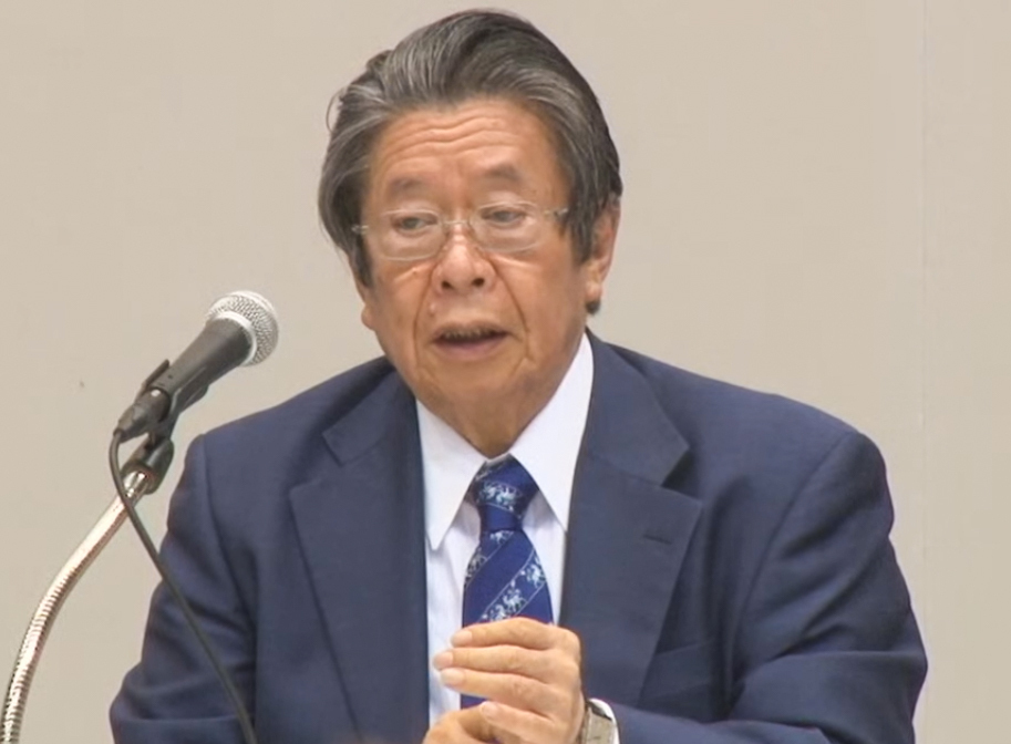 「価格もお上が決めたという歴史がずいぶん長いので、ユーザーとの関係が実は非常に遠い」と但木委員長