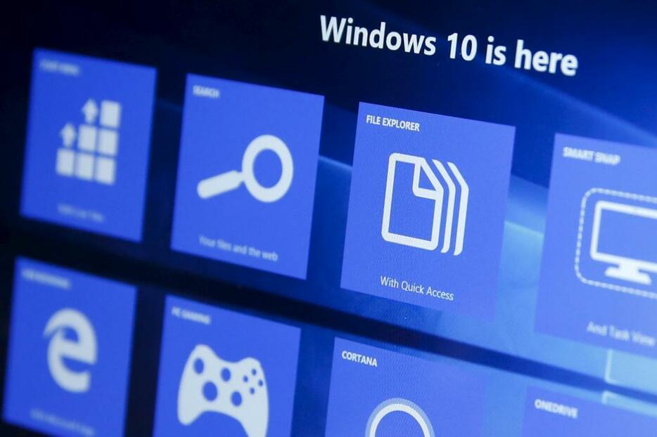Windows10へのアップグレード、いますぐやるべき？（写真提供：ロイター／アフロ）
