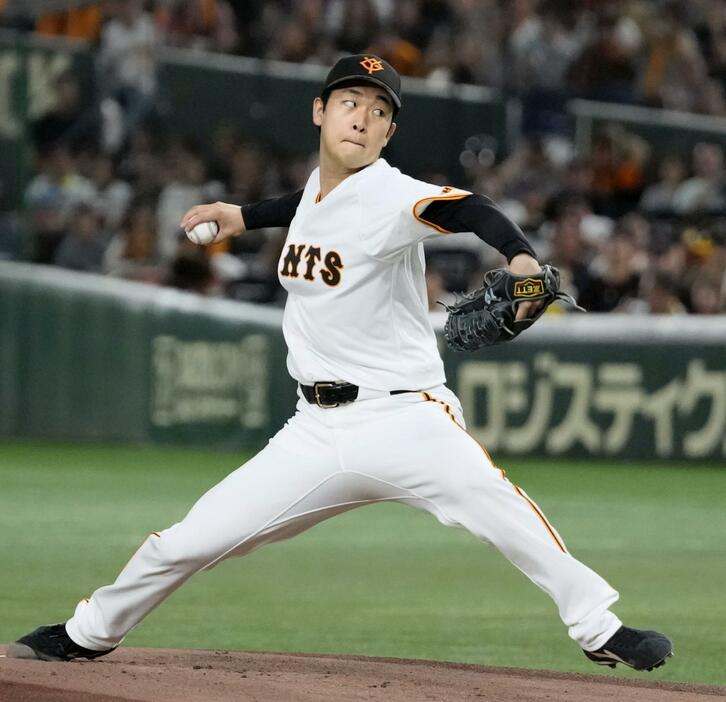 7回途中無失点で8勝目を挙げた巨人・山崎伊＝東京ドーム