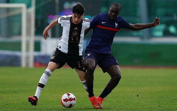 U-17フランス代表にも選ばれるラヤヌ・メッシ（右） photo/Getty Images