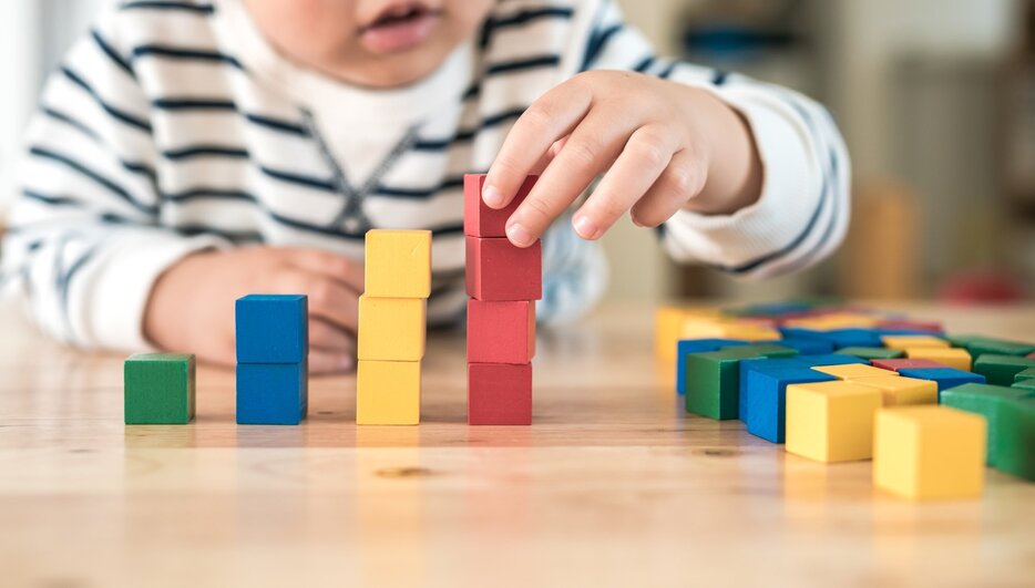 子どもが肩身の狭い思いをしないように※写真はイメージです