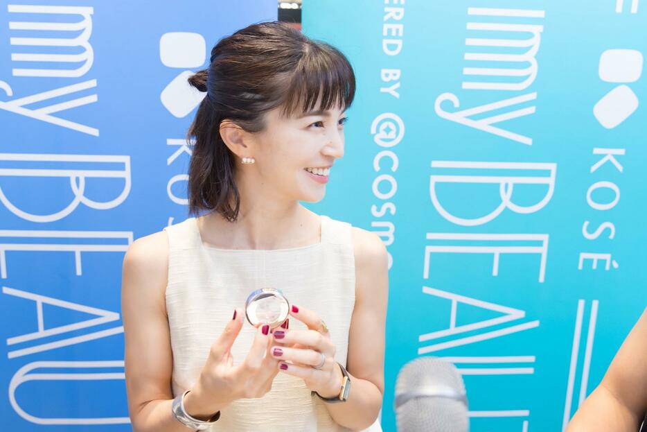 TOKYO FMのビューティートーク番組「KOSE Find My Beauty powered by ＠cosme TOKYO」にゲスト出演した安田美沙子さん＝TOKYO FM提供