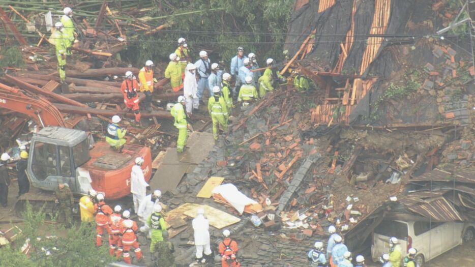 土砂崩れが発生した現場 愛知県蒲郡市