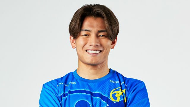 全国高校サッカー選手権大会の応援リーダーに就任した上田綺世選手