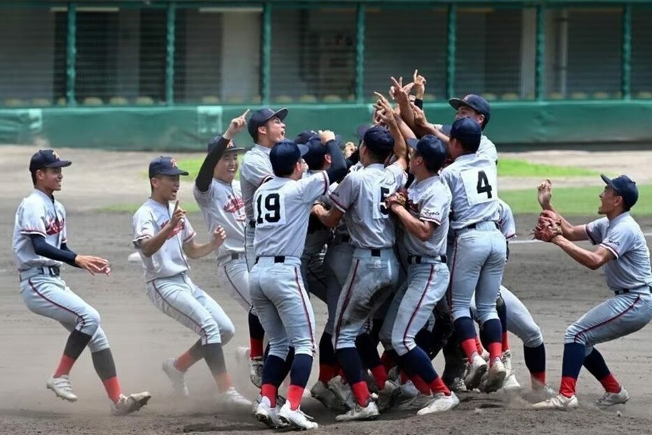 京都国際高等学校HPキャプチャー(c)news1