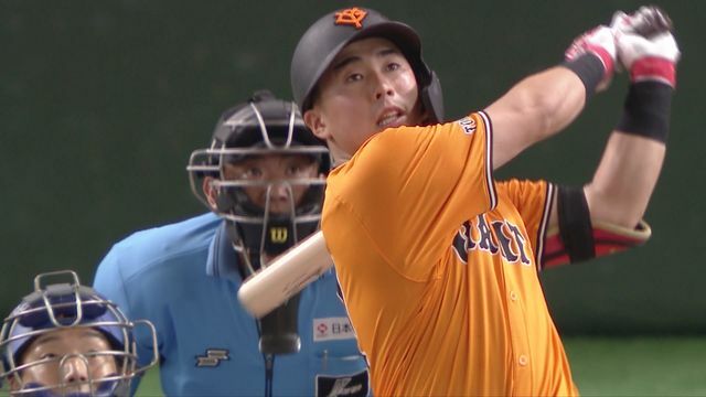 先制ソロホームランを放った巨人・浅野翔吾選手（画像:日テレジータス）