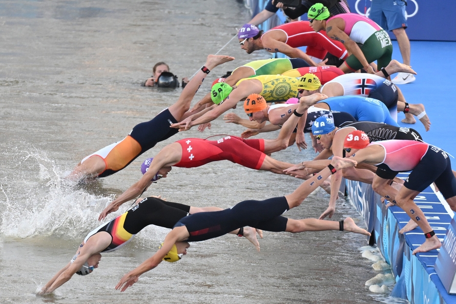 今大会ではトライアスロン競技が行われてきたセーヌ川。しかし、水質に対する懸念は常に付きまとっている。(C)Getty Images