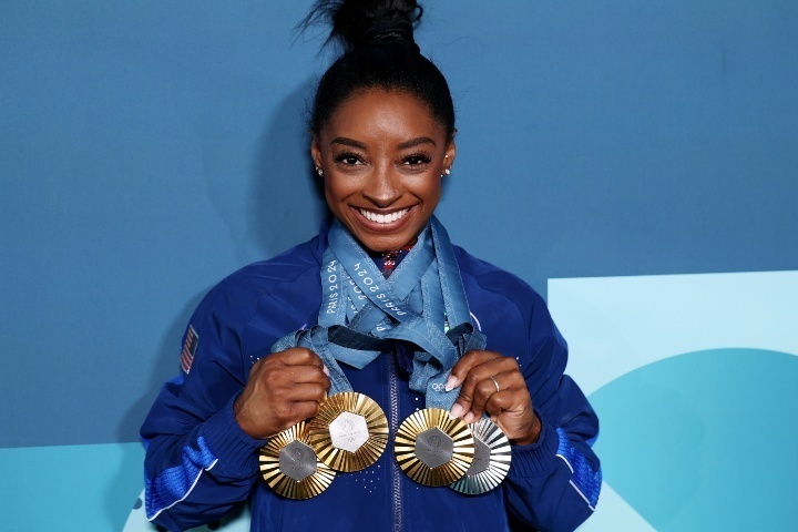 バイルズはパリ五輪の閉会式後に思わぬトラブル未遂に遭遇した。(C) Getty Images