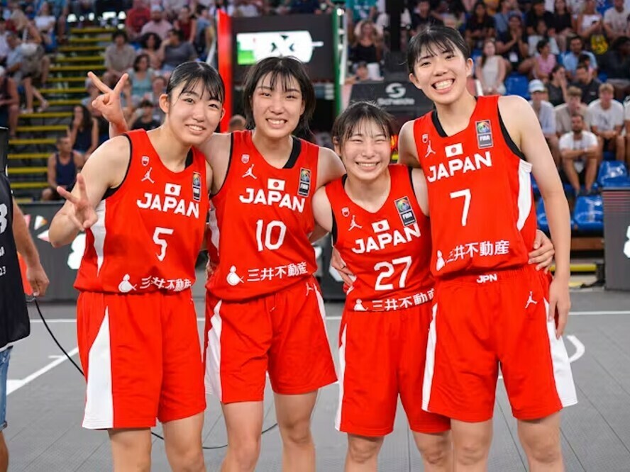 ワールドカップで銀メダルを獲得した3×3 U18女子日本代表