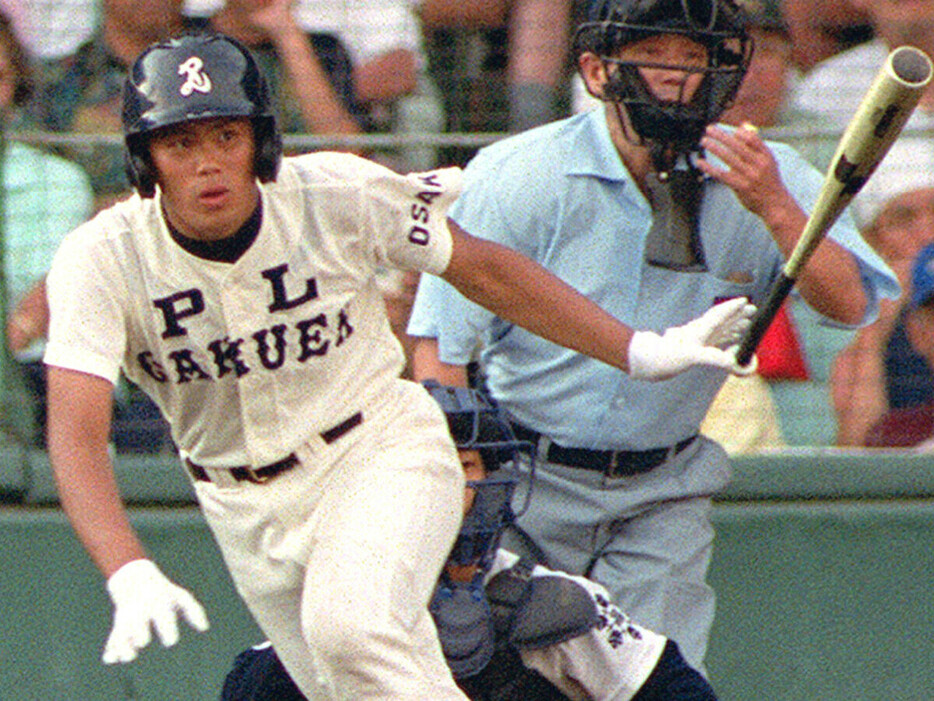 PL学園２年夏に甲子園に出場した今江敏晃　photo by Kyodo News